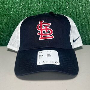 Nike MLB St. Louis Cardinals Club Cap Strapback Mesh Trucker‎ Hat Size L/XL NWT